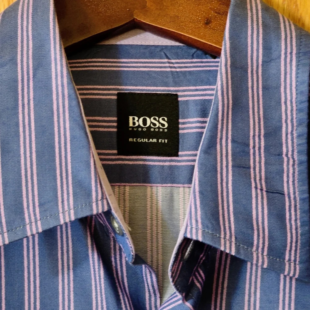 Hugo Boss Button Down Shirt - Picture 2 of 6